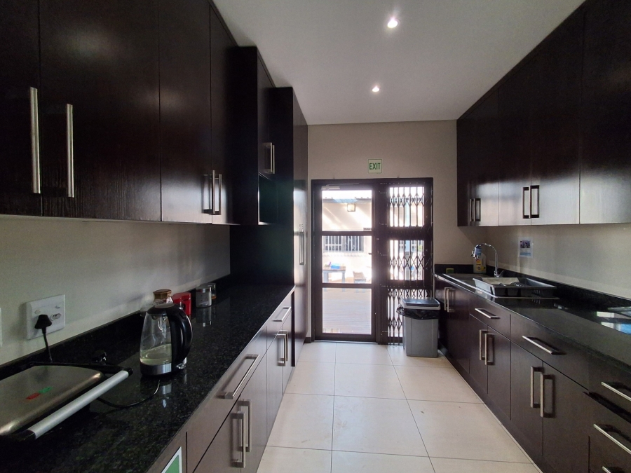 To Let Commercial Property for Rent in Nahoon Eastern Cape
